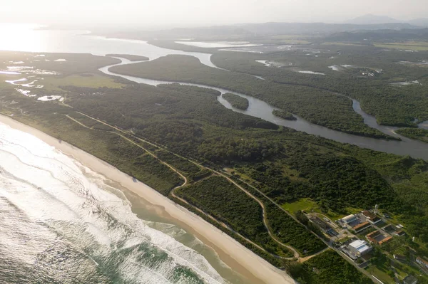 Rio de Janeiro, Brezilya 'daki Marambaia Sahili Hava Görüntüsü