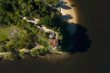 Rio de Janeiro 'daki Guanabara Körfezi' nin içindeki Paqueta Adası 'ndaki Hava Gözlem Noktası
