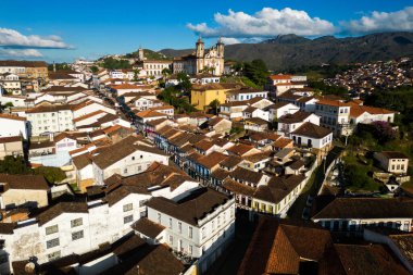 Brezilya 'nın Minas Gerais Eyaleti Dağları' ndaki Tarihi Ouro Preto Kasabası Hava Manzarası