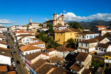 Brezilya 'nın Minas Gerais Eyaleti Dağları' ndaki Tarihi Ouro Preto Kasabası Hava Manzarası