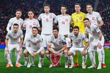 PRAG; CZECH Cumhuriyet - 24 Mart 2023: Maçtan önce Polonya Takımı. 