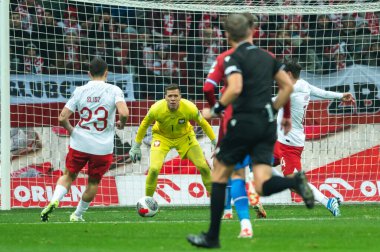 WARsaw, POLAND - 17 Kasım 2023: 2024 UEFA Euro 2024 elemeleri. Polonya - Çek Cumhuriyeti 1: 1. Eylem kalecisi Wojciech Szczesny.