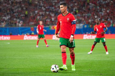 LEIPZIG, GERMANY - 18 Haziran 2024: Euro 2024 Groupe F maçı Portekiz - Çek 2: 1. Aslında Cristiano Ronaldo.