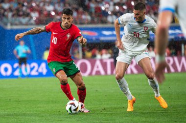 LEIPZIG, GERMANY - 18 Haziran 2024: Euro 2024 Groupe F maçı Portekiz - Çek 2: 1. Aslında Joao Cancelo.