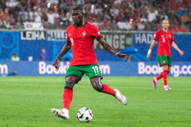 LEIPZIG, GERMANY - 18 Haziran 2024: Euro 2024 Groupe F maçı Portekiz - Çek 2: 1. Eylemde Nuno Mendes.