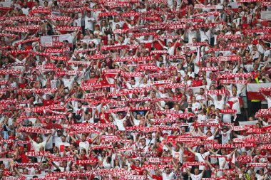 BERLİN, GERMANY - 21 Haziran 2024: Euro 2024 Grup D maçı Polonya - Avusturya 1: 3. Polonyalı destekçiler