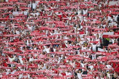 BERLİN, GERMANY - 21 Haziran 2024: Euro 2024 Grup D maçı Polonya - Avusturya 1: 3. Polonyalı destekçiler