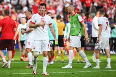 BERLİN, GERMANY - 21 Haziran 2024: Euro 2024 Grup D maçı Polonya - Avusturya 1: 3. Robert Lewandowski maçtan sonra.