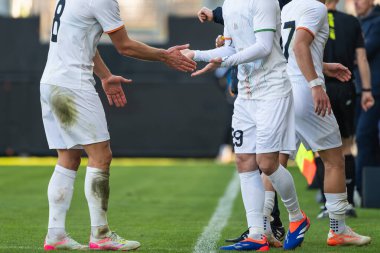 futbol maçında oyuncuların yerine geçme.