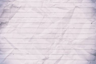 Yatay çizgileri olan buruşuk bir kağıt yaprağı, arka plan ya da yazım projeleri için mükemmel. Yaratıcı ve eğitici kullanım için ideal.