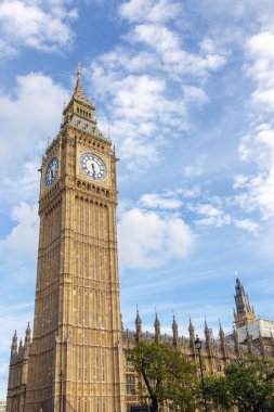 Elizabeth, popüler Big Ben kulesi. Dünyanın en büyük saat kulesi. Çan kulesi, Londra 'nın simgesi..