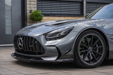 Slovenya, Ljubljana - 24 Mayıs 2024: Mercedes AMG GT Black Serisi V8 Biturbo lüks spor araba