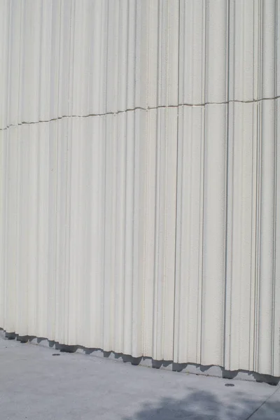 Streszczenie Biały Fala Cementu Krzywa Tło Ściany Światłem Słonecznym Cieniem — Zdjęcie stockowe