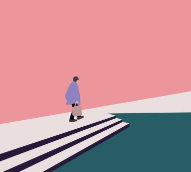 Sokakta elinde alışveriş torbalarıyla mor giysili son sınıf öğrencisi bir kadın. Mutlu yaşam tarzı ve tatil indirimleri konsepti.