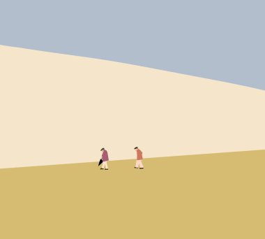 Şemsiyeli yaşlı adamlar sabah şehir caddesinde yürüyorlar. Açık hava mimarisi. Emeklilik etkinliği, eğlence ve insan konsepti. Minimalist.