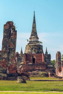 Ayutthaya, Tayland 'daki eski Budist tapınağının kalıntıları.