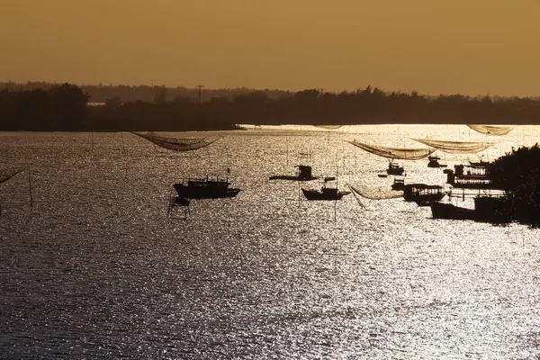 日落时的渔船 — 图库照片