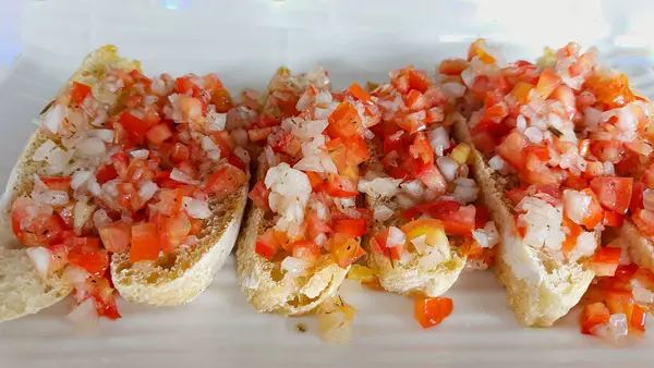 Sandwiches Con Tomate Cebolla —  Fotos de Stock