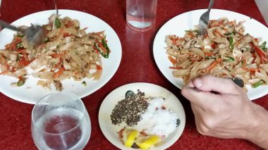 Tayland yemeği, Tayland mutfağı, insanlar