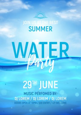 Yaz suyu partisi şablonu posteri. Gerçekçi deniz ya da okyanus suyu yüzeyi ve bulutlu gökyüzü. Şeffaf su yüzeyi seviyesinde vektör illüstrasyonu. Gece kulübü ve parti için davetiye..