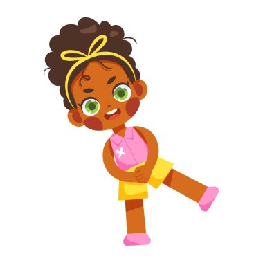 Kawaii küçük kız karakteri çizimi izole edildi