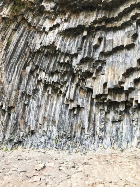Ermenistan 'daki bazalt sütun mağarası, arkaplan, duvar, kaya, taş, jeoloji, volkanik, yüksek kalite