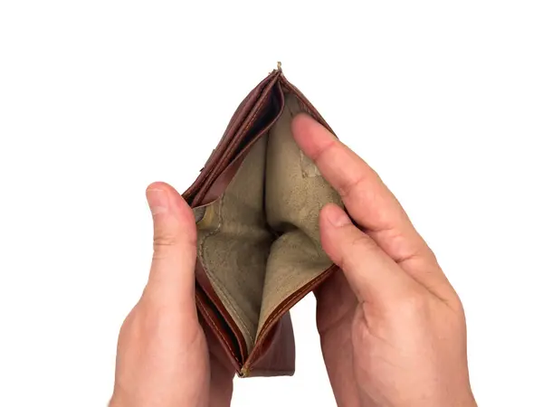 Beyaz arka planda, zenginlik konsepti, para, cüzdan, para, finans, cüzdan, ödeme, izole bir adamın elinde boş bir cüzdan. Yüksek kalite fotoğraf