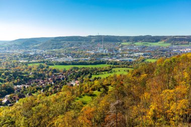 Küçük Sonbahar, Jena - Thüringen - Almanya topraklarında yürür.