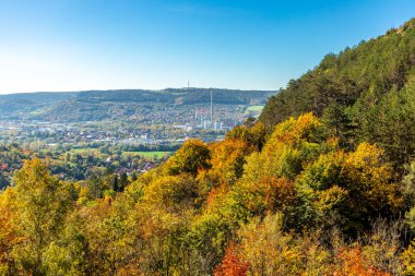Küçük Sonbahar, Jena - Thüringen - Almanya topraklarında yürür.