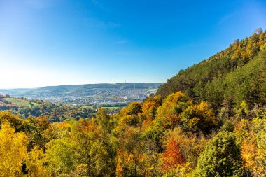 Küçük Sonbahar, Jena - Thüringen - Almanya topraklarında yürür.
