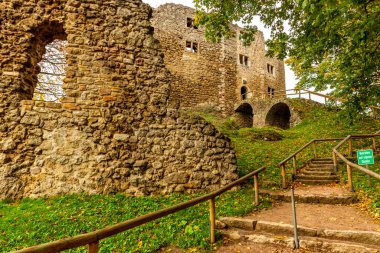 Bad Liebenstein - Thüringen - Almanya yakınlarındaki güzel park manzarasında küçük bir sonbahar yürüyüşü.