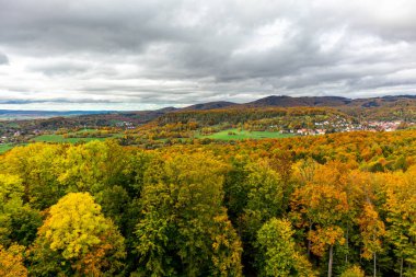 Bad Liebenstein - Thüringen - Almanya yakınlarındaki güzel park manzarasında küçük bir sonbahar yürüyüşü.