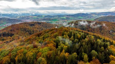 Schmalkalden 'in güzel doğasında Küçük Sonbahar Yürüyüşü - Thüringen - Almanya