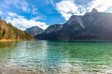 Fssen-Bavyera yakınlarındaki Allgu 'da küçük sonbahar yürüyüşü - Almanya