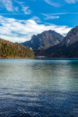 Fssen-Bavyera yakınlarındaki Allgu 'da küçük sonbahar yürüyüşü - Almanya