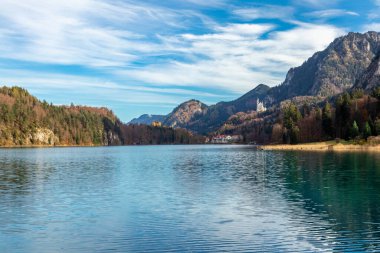 Fssen-Bavyera yakınlarındaki Allgu 'da küçük sonbahar yürüyüşü - Almanya