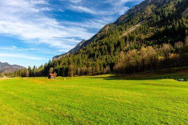 Oberstdorf-Bavyera yakınlarındaki Allgu 'da küçük bir sonbahar yürüyüşü - Almanya