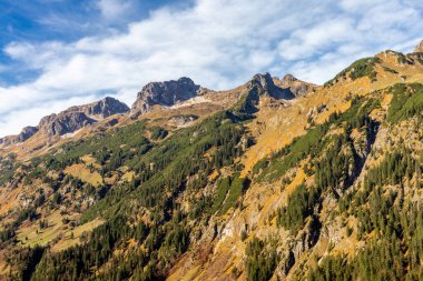 Oberstdorf-Bavyera yakınlarındaki Allgu 'da küçük bir sonbahar yürüyüşü - Almanya