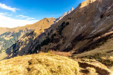 Oberstdorf-Bavyera yakınlarındaki Allgu 'da küçük bir sonbahar yürüyüşü - Almanya