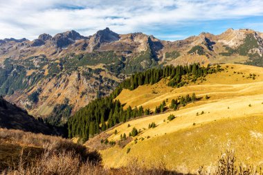 Oberstdorf-Bavyera yakınlarındaki Allgu 'da küçük bir sonbahar yürüyüşü - Almanya