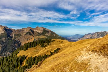 Oberstdorf-Bavyera yakınlarındaki Allgu 'da küçük bir sonbahar yürüyüşü - Almanya