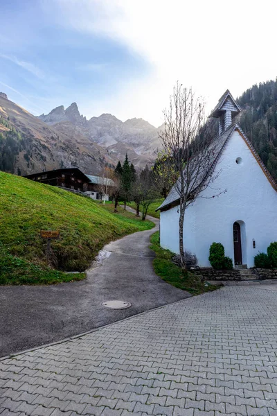 stock image Small autumn hike through the beautiful landscape in the Allgu near Oberstdorf - Bavaria - Germany