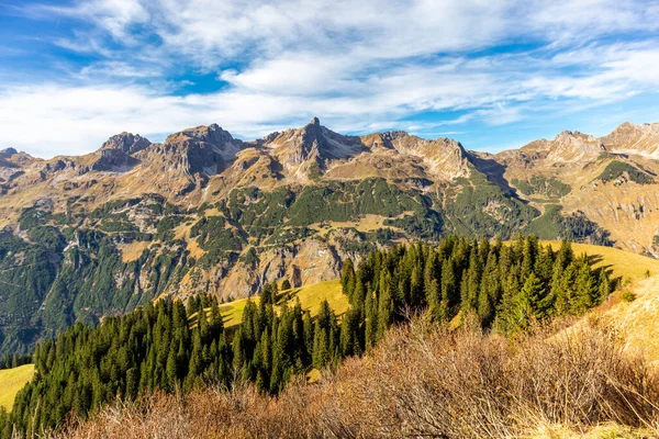 Liten Höst Vandring Genom Det Vackra Landskapet Allgu Nära Oberstdorf — Stockfoto