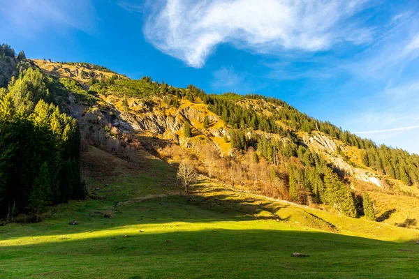 Pequeña Caminata Otoño Través Del Hermoso Paisaje Allgu Cerca Oberstdorf —  Fotos de Stock