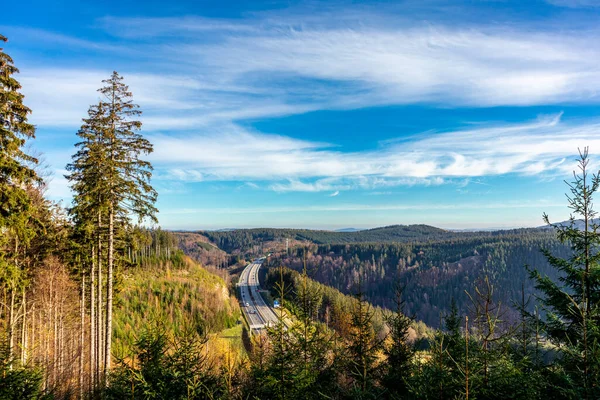 オーバーホール近郊のテューリンゲンの森を巡る秋の発見ツアー テューリンゲン自由州 ドイツ — ストック写真