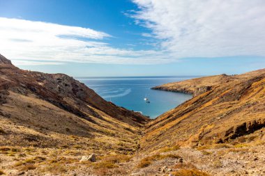 Çiçek adasındaki yolda Madeira ve çok yönlü manzarası - Madeira - Portekiz 