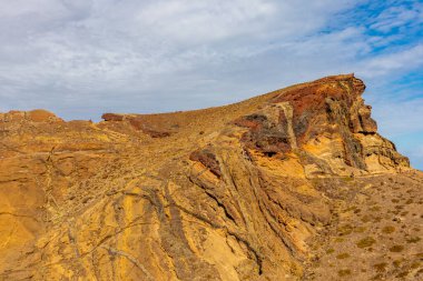 Çiçek adasındaki yolda Madeira ve çok yönlü manzarası - Madeira - Portekiz 