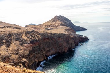 Çiçek adasındaki yolda Madeira ve çok yönlü manzarası - Madeira - Portekiz 