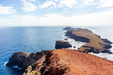 Çiçek adasındaki yolda Madeira ve çok yönlü manzarası - Madeira - Portekiz 