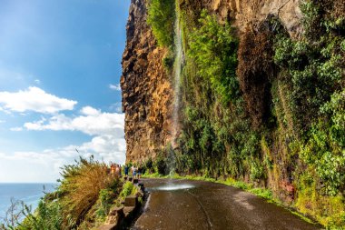 Madeira 'nın batı kıyısında Atlantik Okyanusu' nun muhteşem manzarası Madeira - Portekiz 